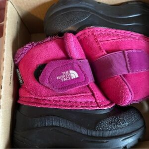 The North Face Kids Fuchsia Boots